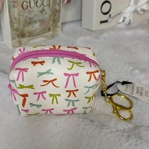 Studio Colorful Bow Keychain Pouch